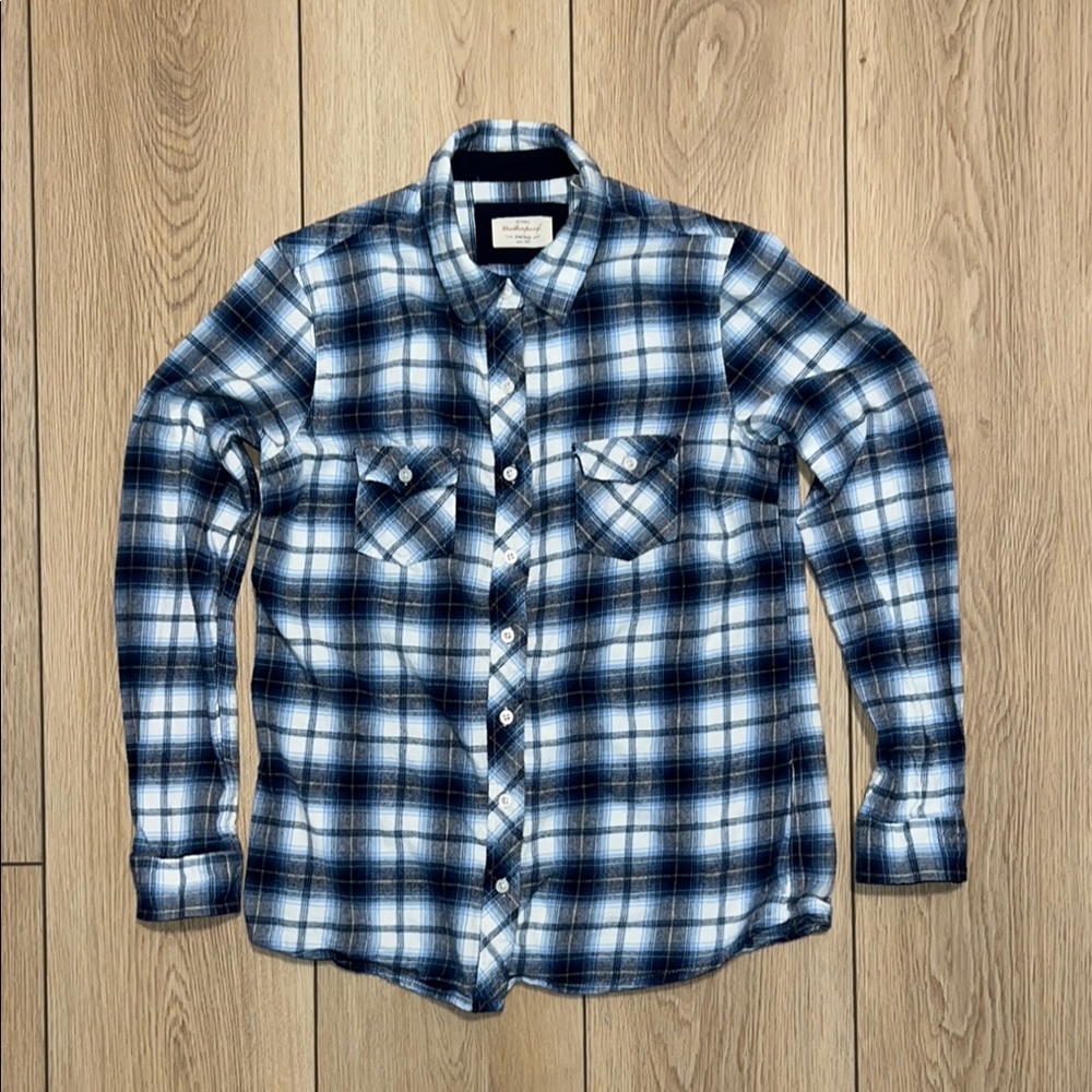 EUC (Like New) - David Peyser Sportswear Blue and White Button Down Shirt